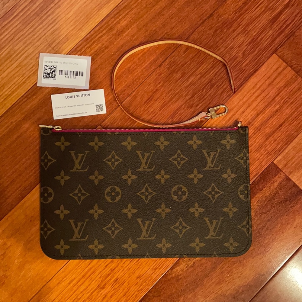 LV Monogram Neverful Pouchette NWT (no box or dust bag)